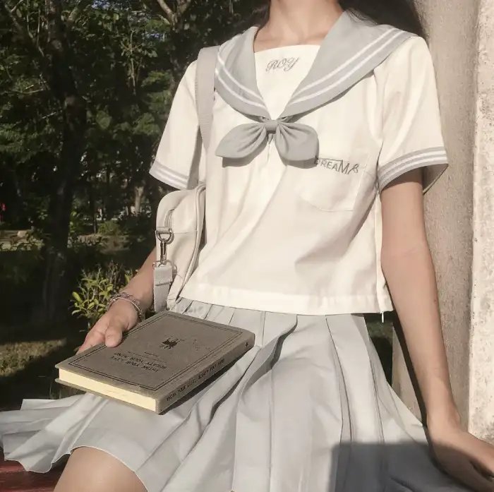 萝拉